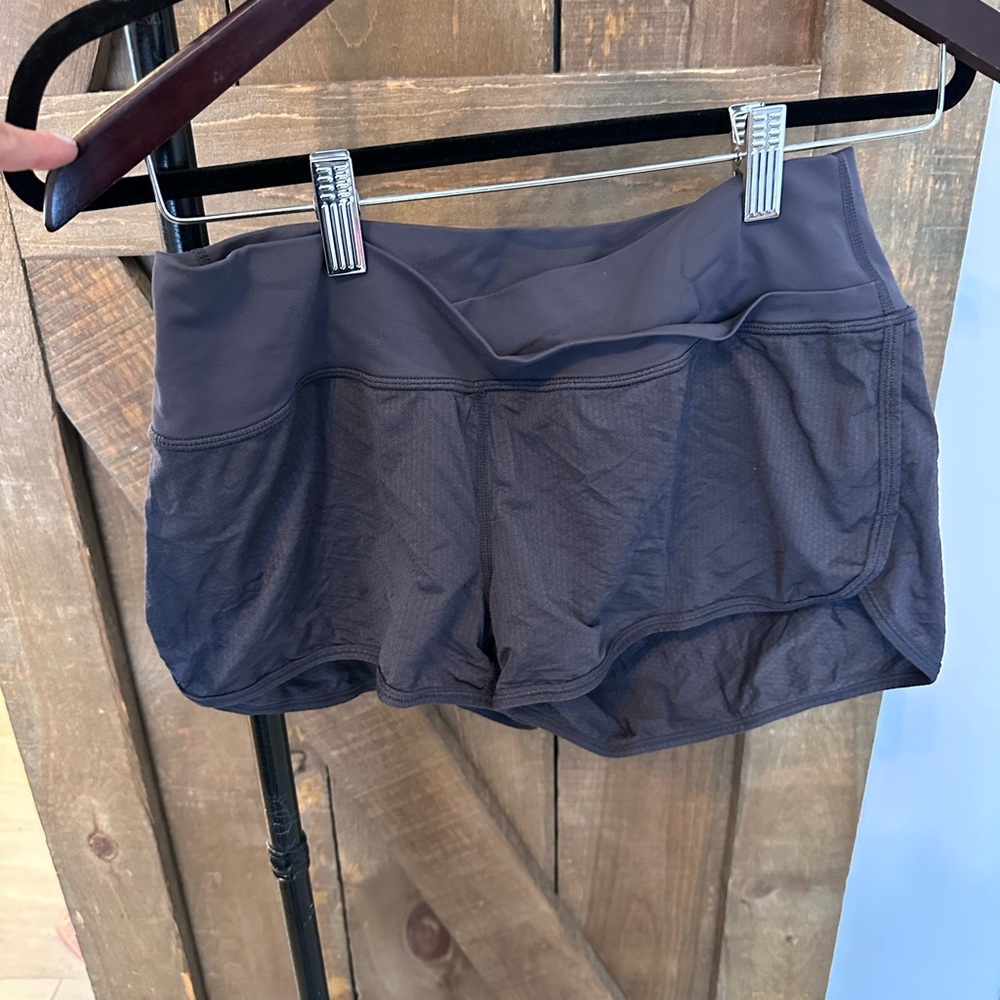 Lululemon size 8 shorts